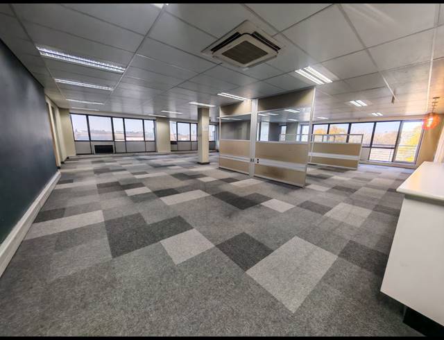 1,664M² OFFICE TO LET IN RANDJESPARK